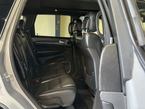 Used 2016 Jeep Grand Cherokee High Altitude AWD/4WD image 12