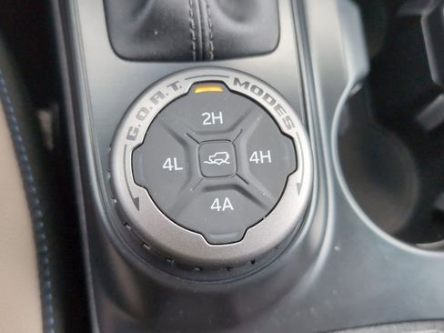 Used 2024 Ford Bronco Wildtrak image 21