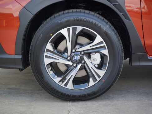 Certified 2025 Subaru Crosstrek 2.0i Premium image 2