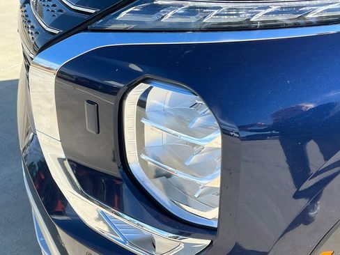 Used 2024 Mitsubishi Outlander SE image 10