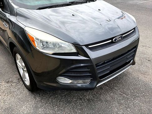 Used 2016 Ford Escape SE image 5