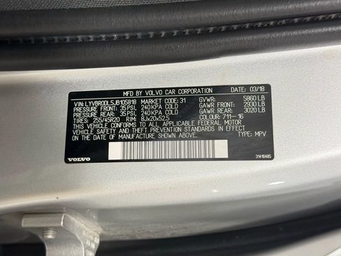 Used 2018 Volvo XC60 T8 Inscription w/ Luxury Seat Package image 78