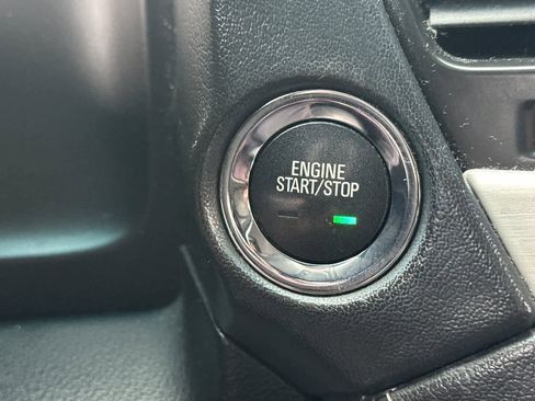 Used 2015 GMC Yukon SLT image 31