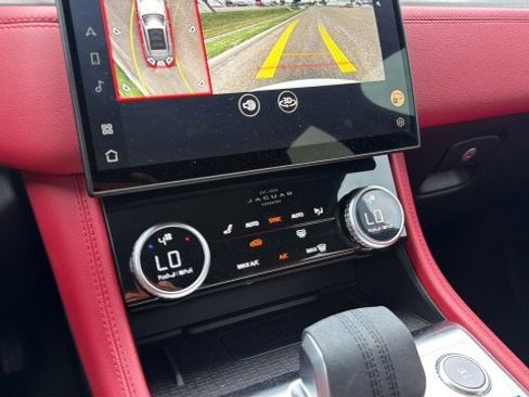 Used 2026 Jaguar F-PACE R-Dynamic S AWD/4WD image 17