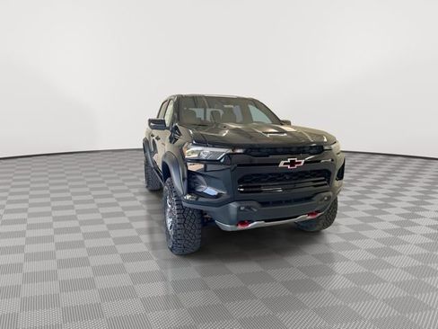 New 2026 Chevrolet Colorado ZR2 w/ Technology Package AWD/4WD image 4