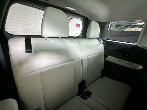 Used 2025 Hyundai Santa Fe SEL FWD image 26