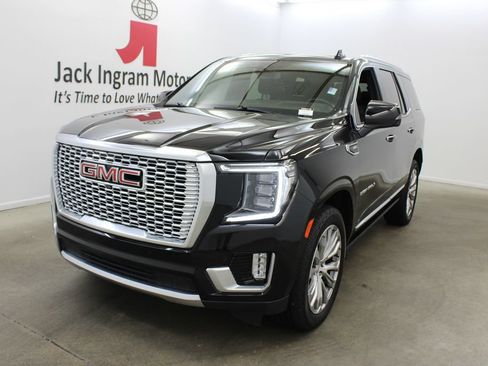 Used 2022 GMC Yukon Denali AWD/4WD image 2