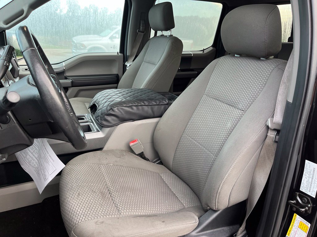 Used 2018 Ford F150 XLT w/ Equipment Group 302A Luxury AWD/4WD image 9