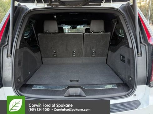 Used 2022 Cadillac Escalade ESV Luxury image 20