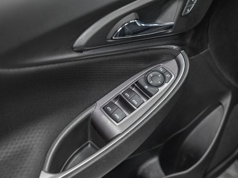 Used 2022 Chevrolet Malibu LS image 15