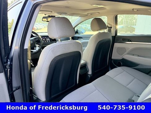 Used 2019 Hyundai Elantra Value Edition w/ Winter Weather Package FWD image 21