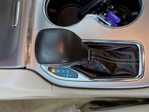 Used 2018 Jeep Grand Cherokee Overland image 20