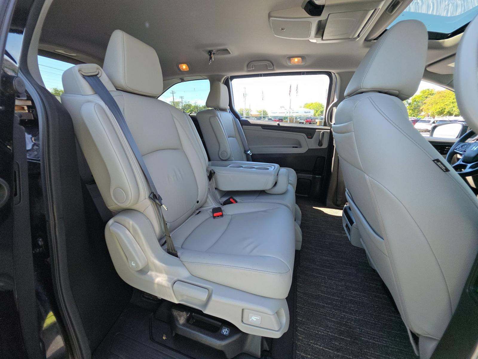 Used 2022 Honda Odyssey Touring image 14
