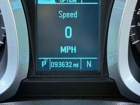 Used 2017 Chevrolet Equinox LT w/ Convenience Package image 29