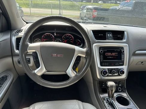 Used 2016 GMC Acadia SLT FWD image 16