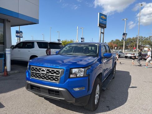 Used 2024 Nissan Frontier SV w/ SV Convenience Package image 15