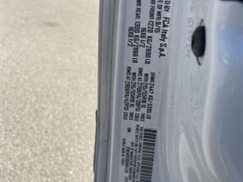 Used 2018 RAM ProMaster City SLT w/ Lights & Wheels Group image 16