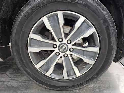 Used 2020 Nissan Armada SL w/ Premium Package image 10