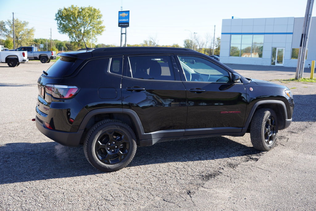 Certified 2023 Jeep Compass Trailhawk w/ Sun and Sound Group AWD/4WD image 4