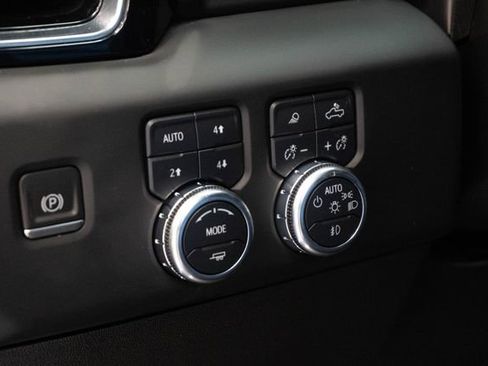 Used 2023 GMC Sierra 1500 Denali AWD/4WD image 26