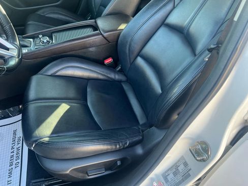 Used 2018 MAZDA MAZDA3 Touring image 21