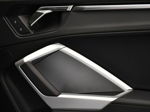 Used 2025 Audi Q3 2.0T Premium w/ Convenience Package image 52