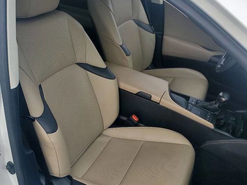 Used 2021 Lexus ES 300h w/ Premium Package image 29