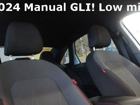 Used 2024 Volkswagen Jetta GLI 40th Anniversary Edition image 39