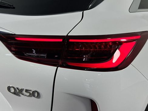 Certified 2024 INFINITI QX50 Pure FWD image 35