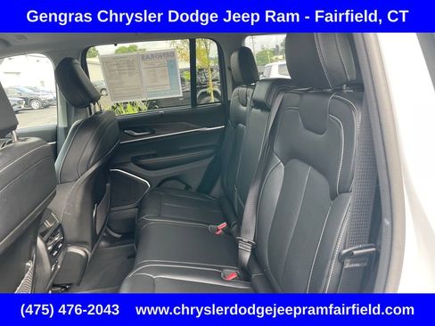 Certified 2023 Jeep Grand Cherokee Limited w/ Luxury Tech Group II AWD/4WD image 38