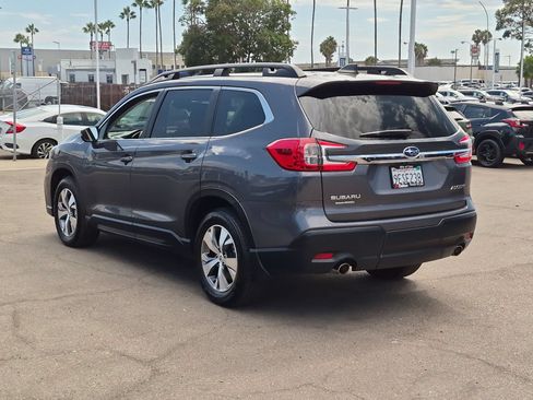 Certified 2023 Subaru Ascent Premium w/ Convenience Package AWD/4WD image 6