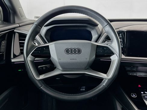 Used 2023 Audi Q4 e-tron Prestige AWD/4WD image 18
