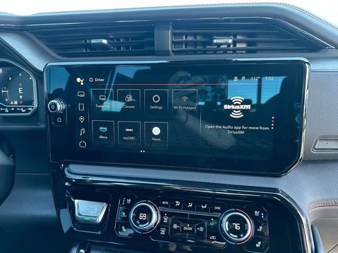 Used 2022 GMC Sierra 1500 AT4 w/ AT4 Premium Package AWD/4WD image 20