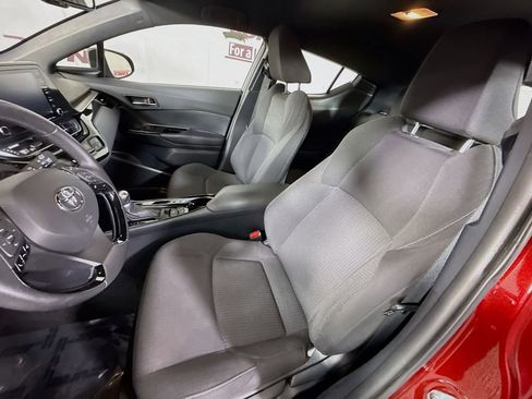Certified 2019 Toyota C-HR XLE FWD image 23