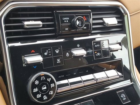 New 2025 Nissan Armada SL w/ Captain's Chari Seat Package image 17