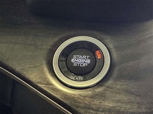 Used 2022 Jeep Grand Cherokee Limited image 30