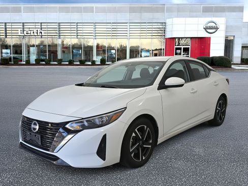 Used 2024 Nissan Sentra SV image 1