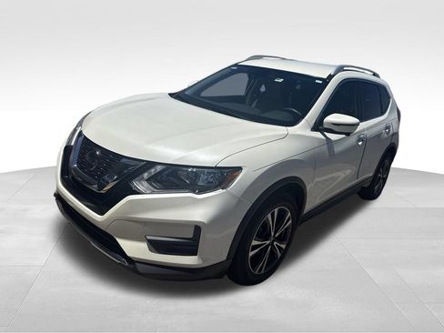 Used 2020 Nissan Rogue SV w/ Premium Package FWD image 13