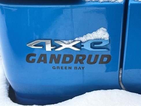 Used 2022 Jeep Wrangler Unlimited Sahara image 7