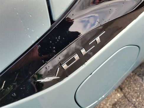 Used 2018 Chevrolet Volt LT w/ Comfort Package image 31