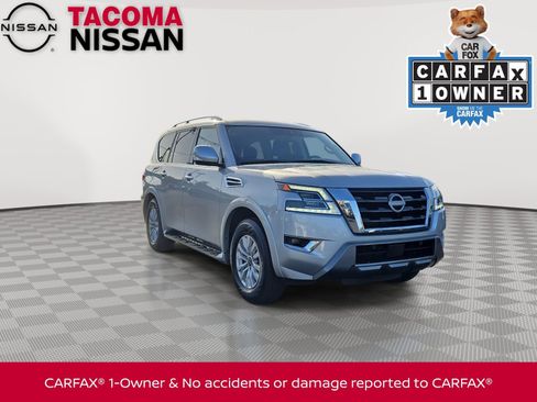 Used 2024 Nissan Armada SV image 2