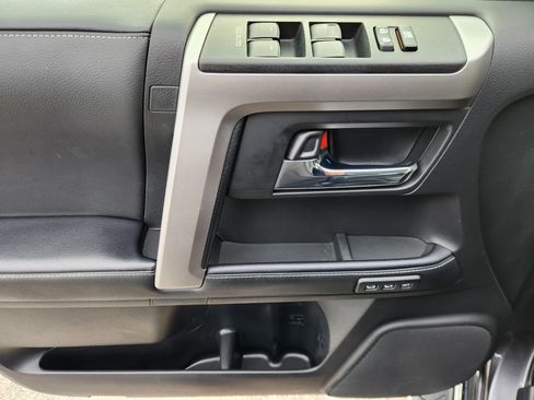 Used 2023 Toyota 4Runner Limited image 18