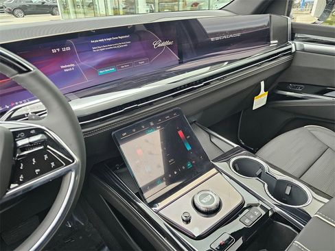 New 2026 Cadillac Escalade ESV Sport image 32