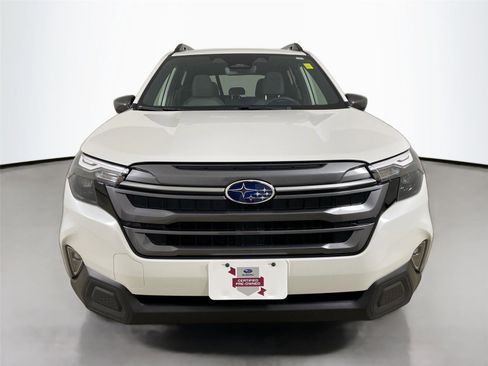 Used 2025 Subaru Forester Premium w/ Convenience Package #1 image 3