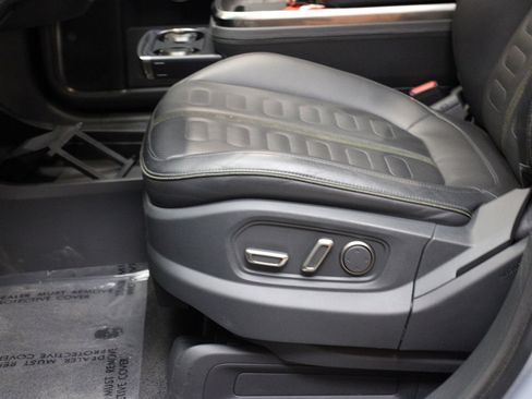 Used 2023 Rivian R1T Adventure image 36