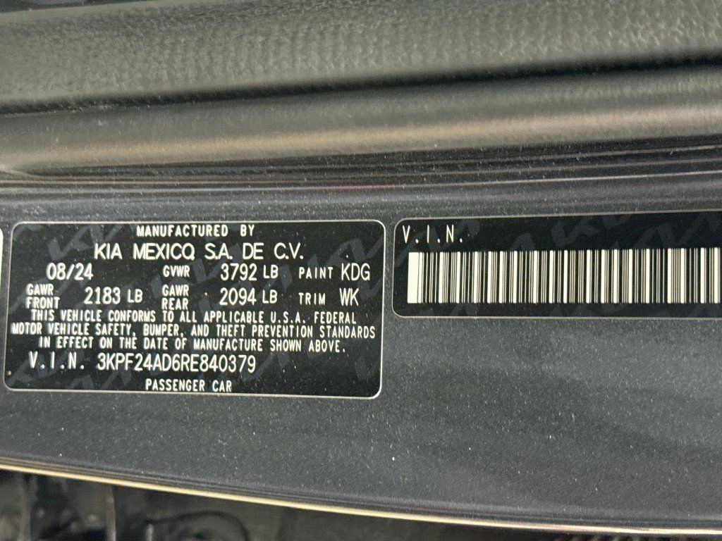 Used 2024 Kia Forte LXS w/ LXS Technology Package FWD image 30
