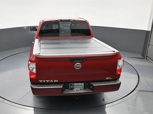 Used 2017 Nissan Titan SL image 30