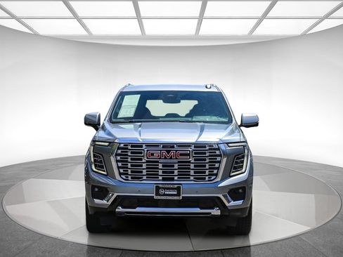 Used 2025 GMC Yukon XL Denali AWD/4WD image 6