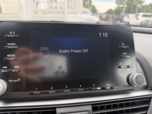 Used 2019 Honda Accord LX image 12