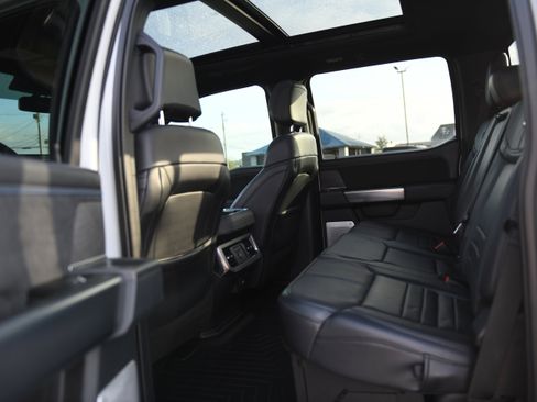 Used 2025 Ford F250 Platinum w/ Tremor Off-Road Package image 20